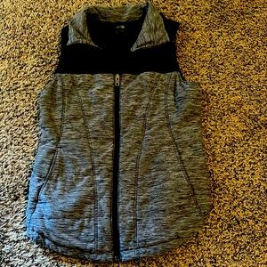 Women’s THE NORTH FACE vest